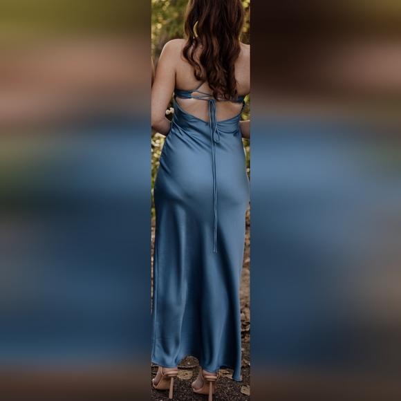 IT'S GIVING STYLE SATIN MAXI DRESS BLUE - Picture 4 of 4
